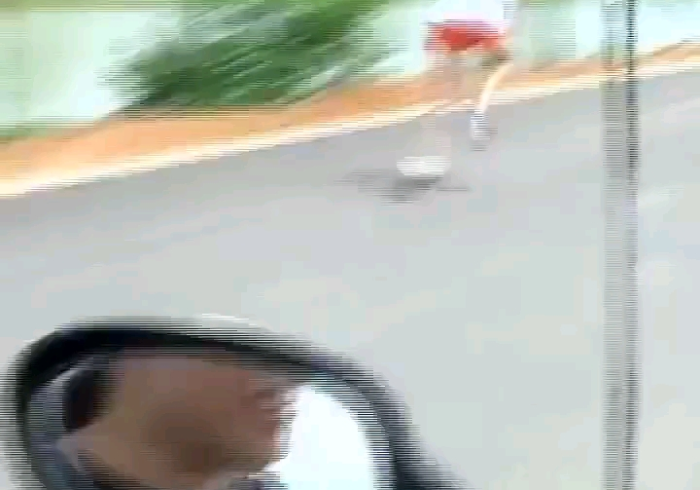 【独家发现】“追风少年怎么装挂”(果然有透视挂)