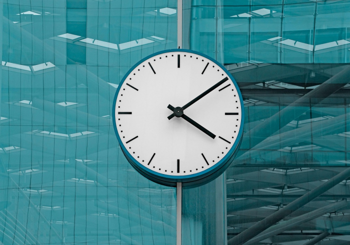 给大家讲解“微信牛牛群房卡怎么弄”详细房卡怎么购买教程